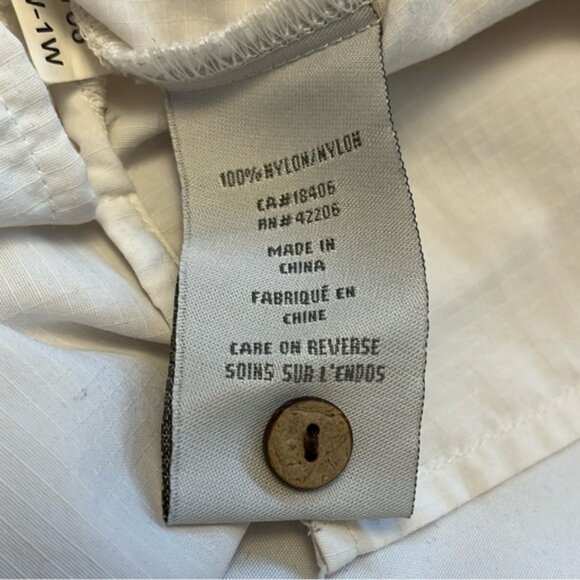 STORMTECH Cap Sleeve White Button Front Shirt Casual Hiking Gorpcore Weekend - Picture 9 of 11